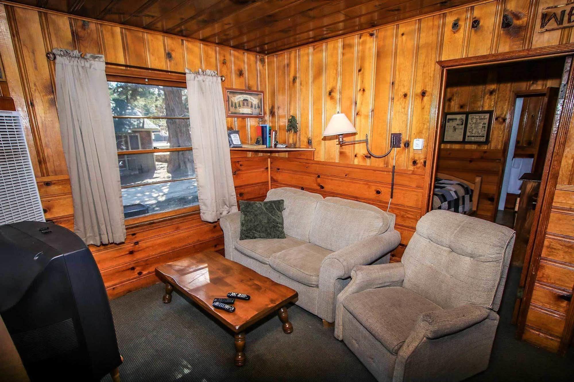 Shore Acres Lodge Биг Бэар Лейк Экстерьер фото