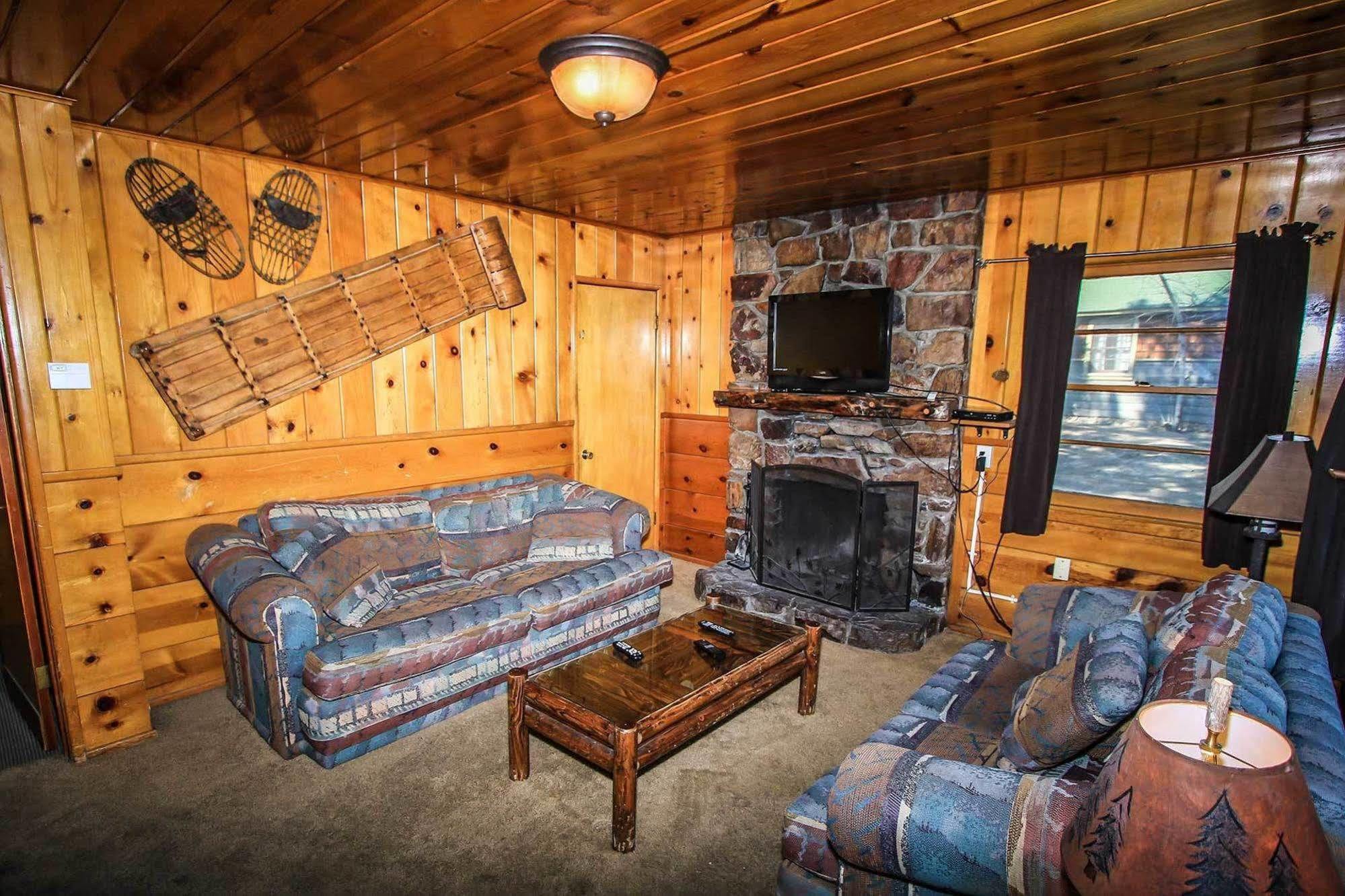 Shore Acres Lodge Биг Бэар Лейк Экстерьер фото