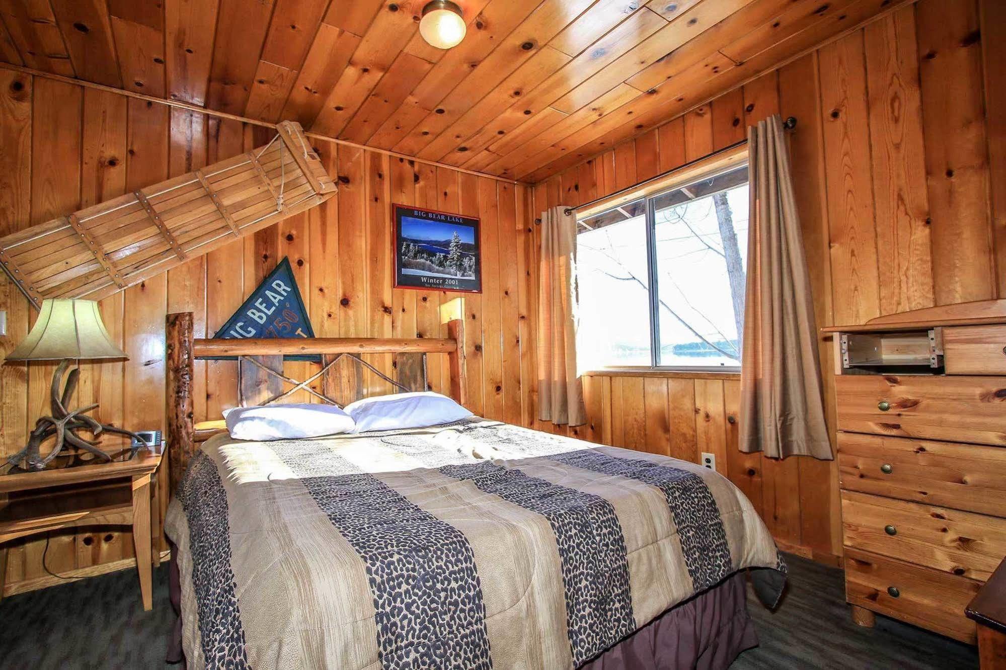 Shore Acres Lodge Биг Бэар Лейк Экстерьер фото